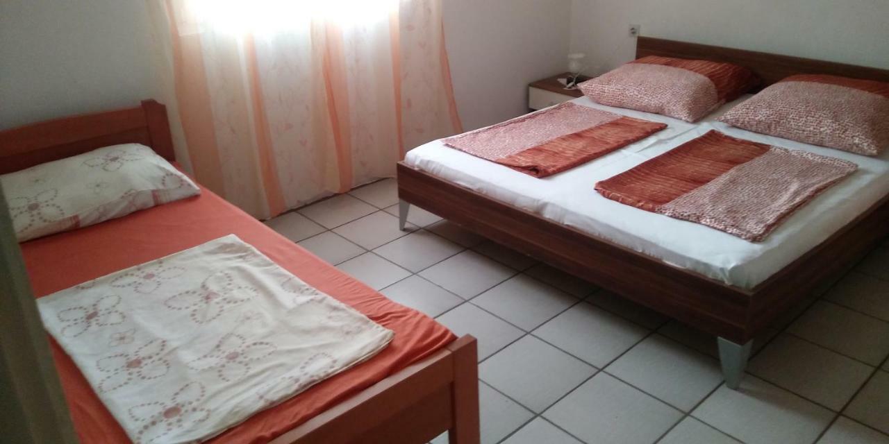 לופאר Apartman Pave & Ilija Jr מראה חיצוני תמונה