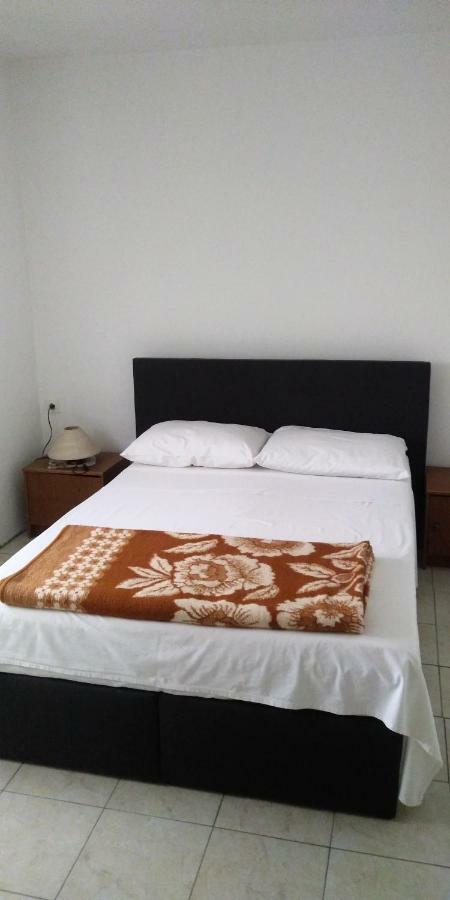 לופאר Apartman Pave & Ilija Jr מראה חיצוני תמונה
